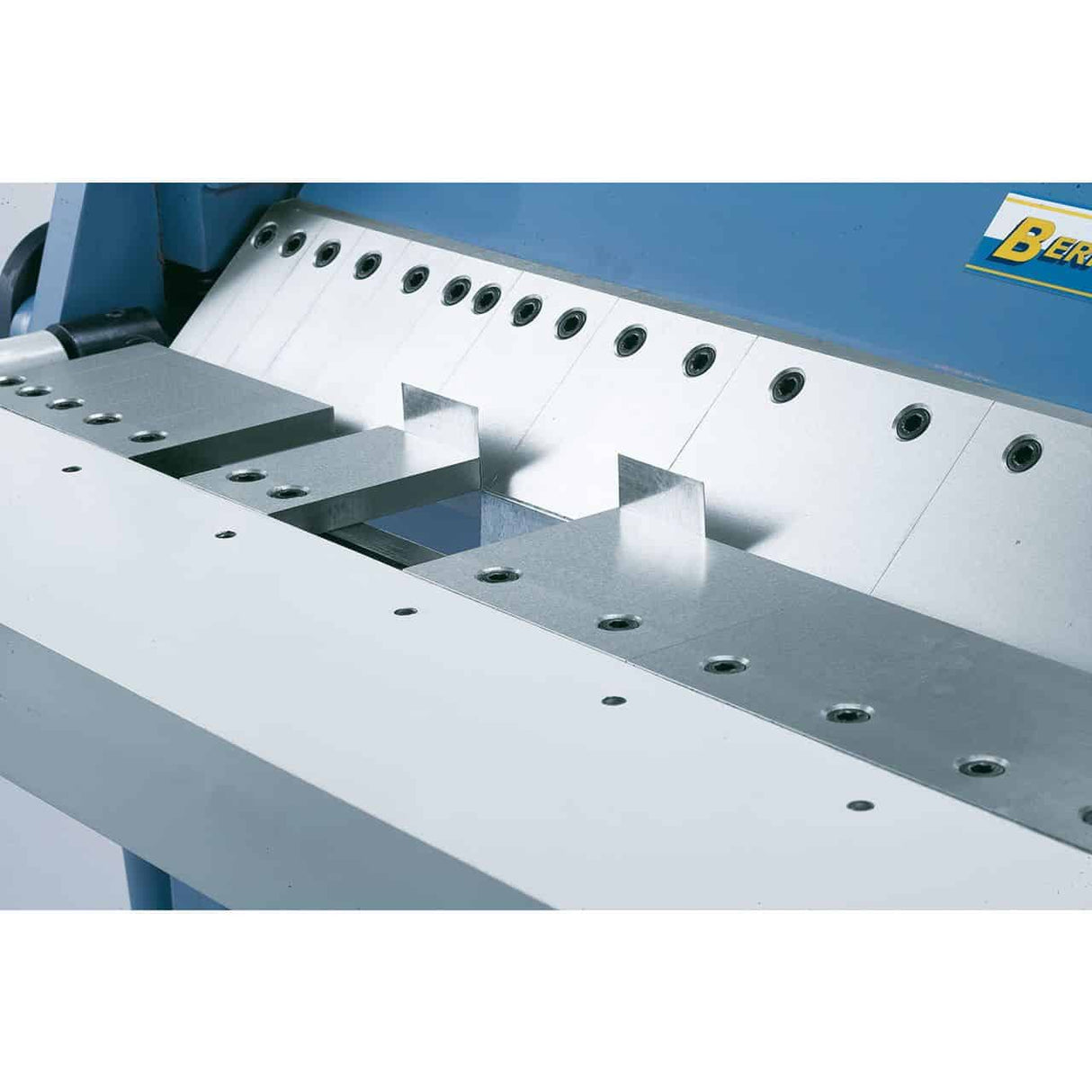 Bernardo TBS 1500 – Piegatrice manuale con lame segmentate 1500 mm