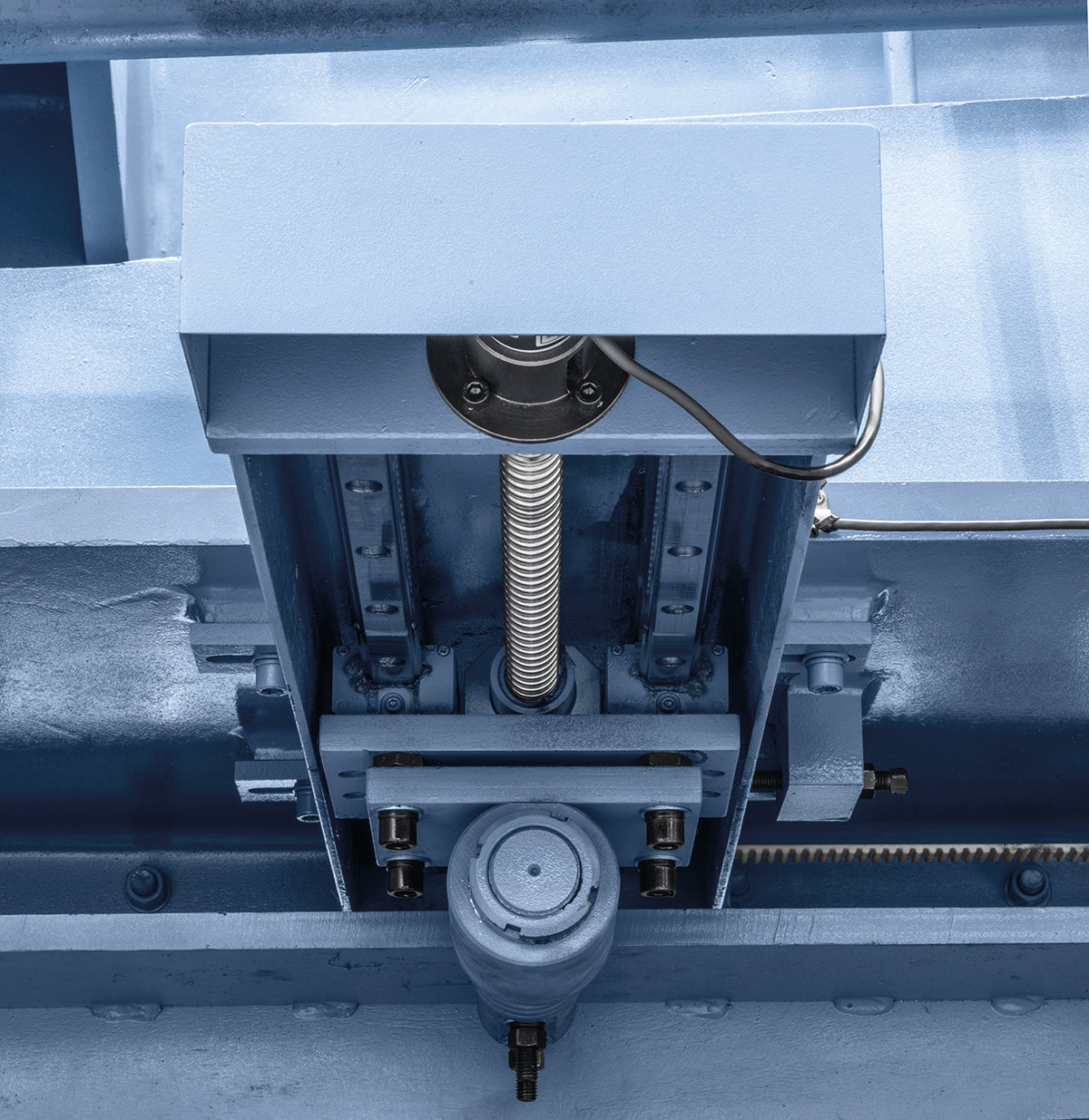 Hydraulische guillotineschaar Bernardo HKS 2000 x 10 – plaat 10 mm, snede 2000 mm