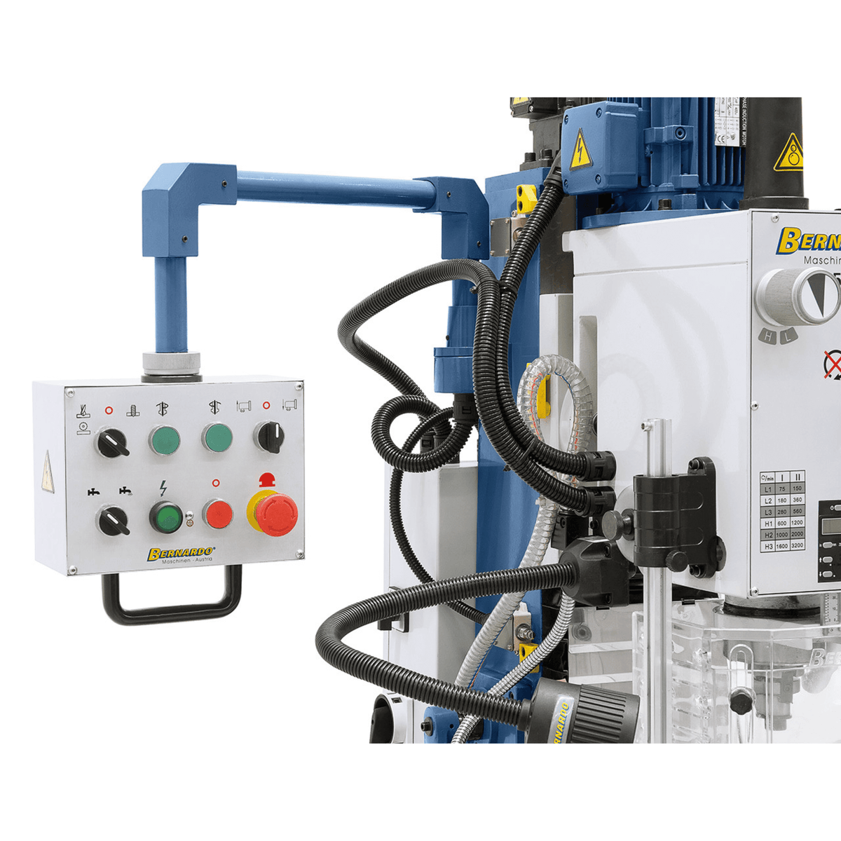Bernardo Trapano-fresatrice FM 55 HSV met DRO 3 assen en Automatische aanvoer
