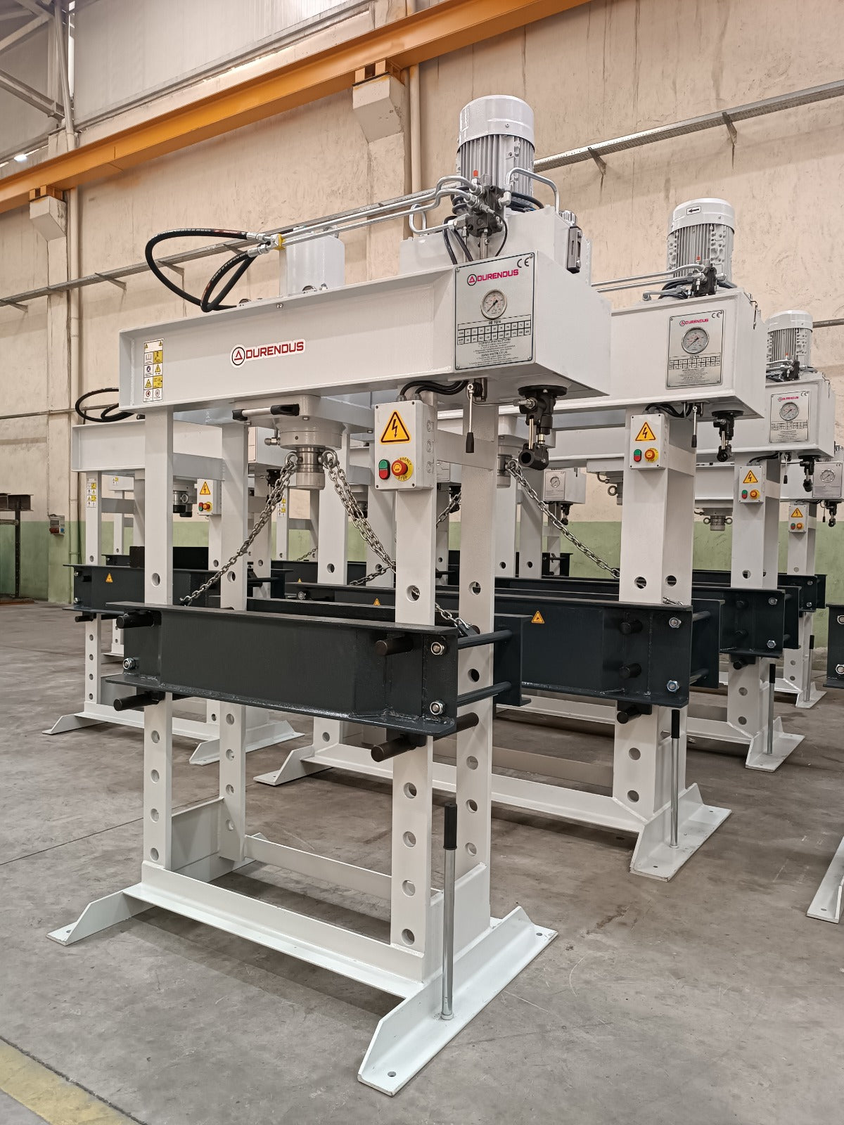 Durendus Serie DW Pressa Idraulica 80 Ton con cilindro Scorrevole