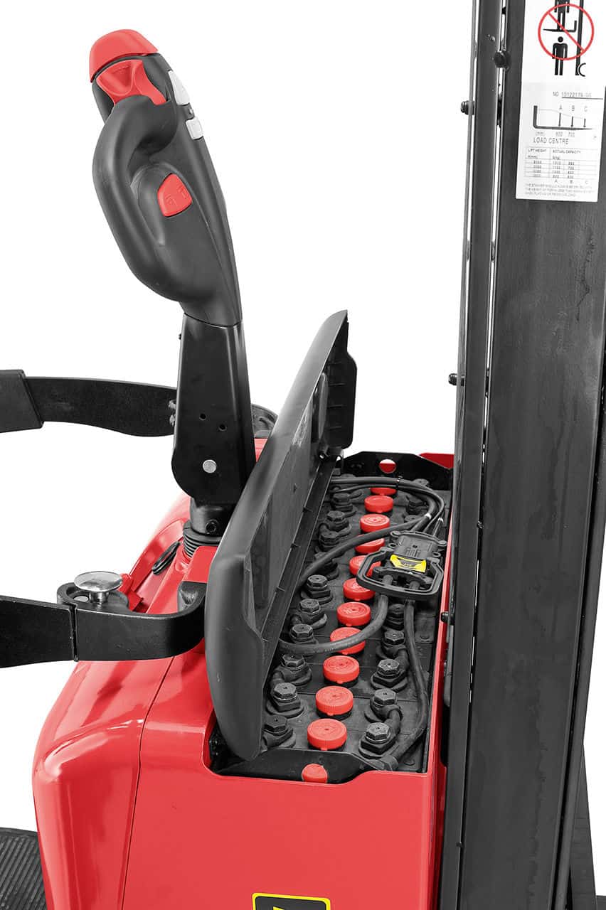 Carrello elevatore con guida a timone elettrico EDS 1250 - 3.5