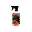 Flacone da 0,5 litri di emulsione detergente CMT FORMULA 2050, efficace contro resina e sporco sugli utensili da taglio, con effetto protettivo anticorrosione.