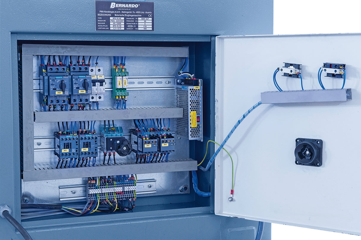 Kantbank voor plaatwerk Bernardo Buigmachine ad ring gemotoriseerd BPK 45 HE