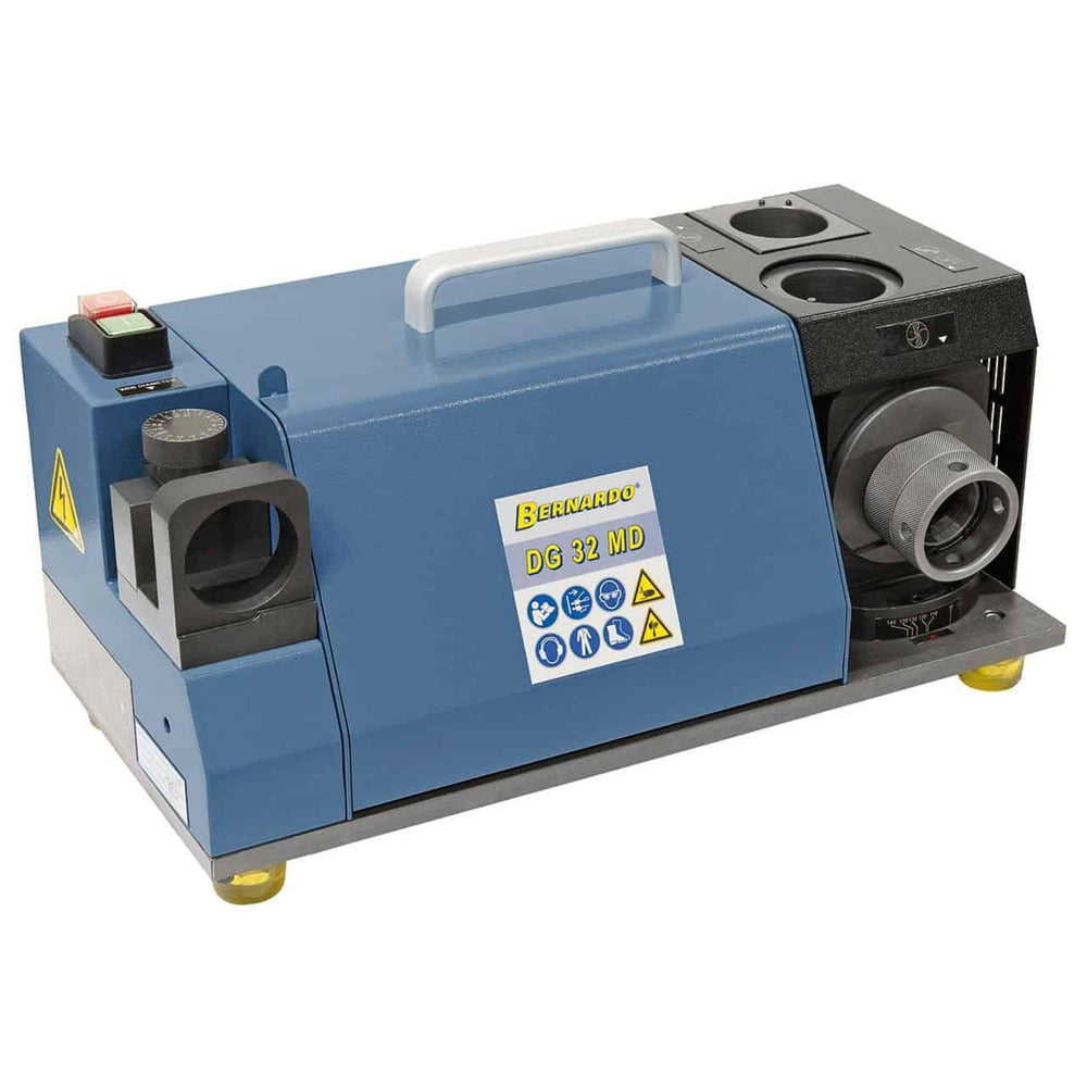 Affilatrice Bernardo DG 32 MD con mola CBN e set di pinze ER 40, ideale per punte HSS, metallo duro e TiN da 12 a 32 mm.