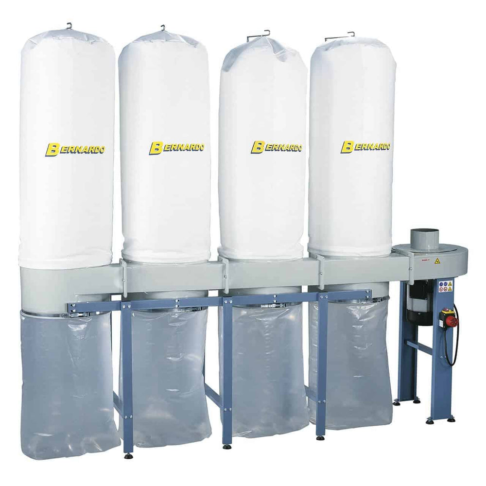 Impianto di aspirazione Bernardo DC 700 con 4 sacche trucioli da 190 L e superficie filtrante da 8 m², per falegnamerie professionali.