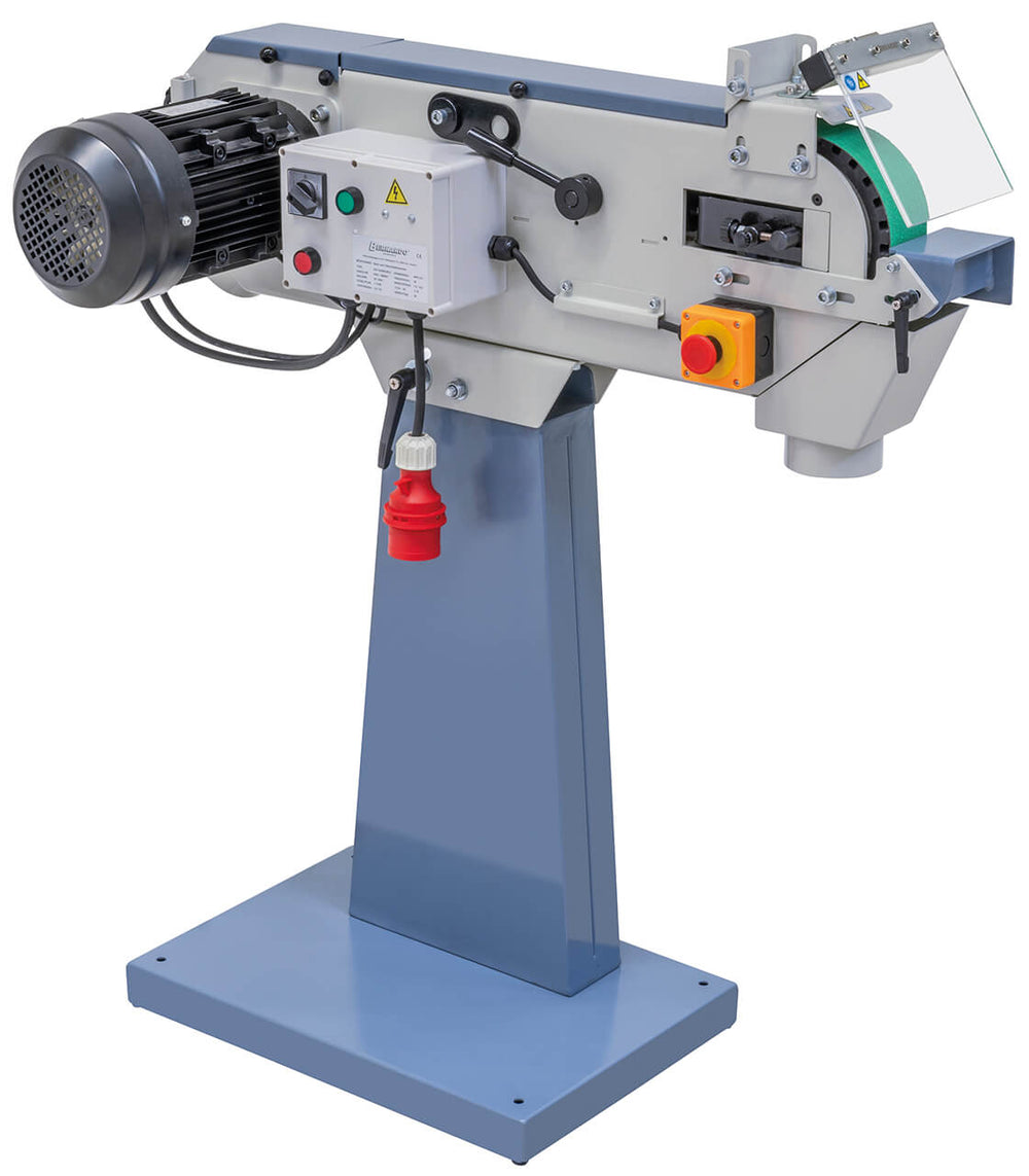 Levigatrice a nastro Bernardo MS 75 x 2000 BR-2 con due velocità, nastro 75 x 2000 mm, rullo rivestito in gomma e aspirazione integrata Ø 100 mm.