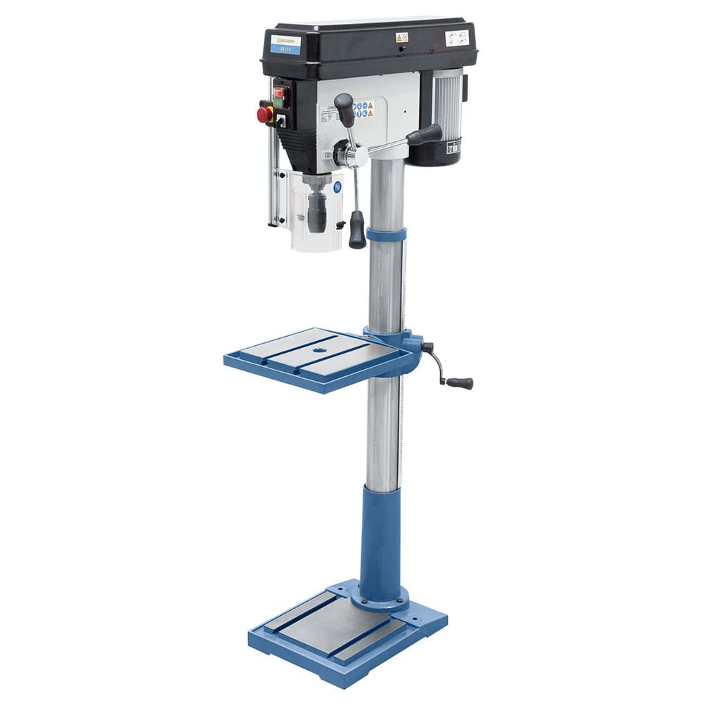 Trapano a colonna Bernardo SB 32 S con capacità di foratura fino a 32 mm, tavola inclinabile ±45°, mandrino autoserrante e base con cave a T.