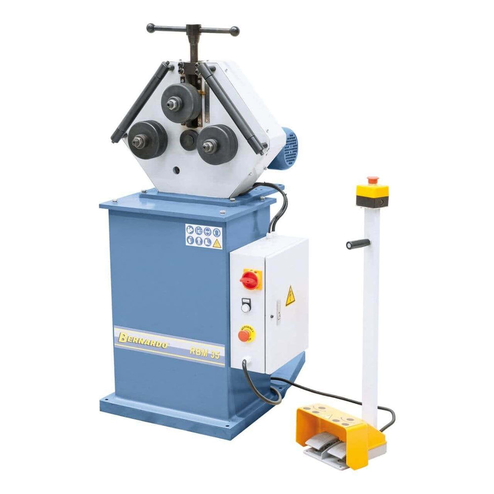 Piegatrice ad anello motorizzata Bernardo RBM 35 con corpo in ghisa e rulli da 132 mm, ideale per curvatura precisa di tubi e profili.